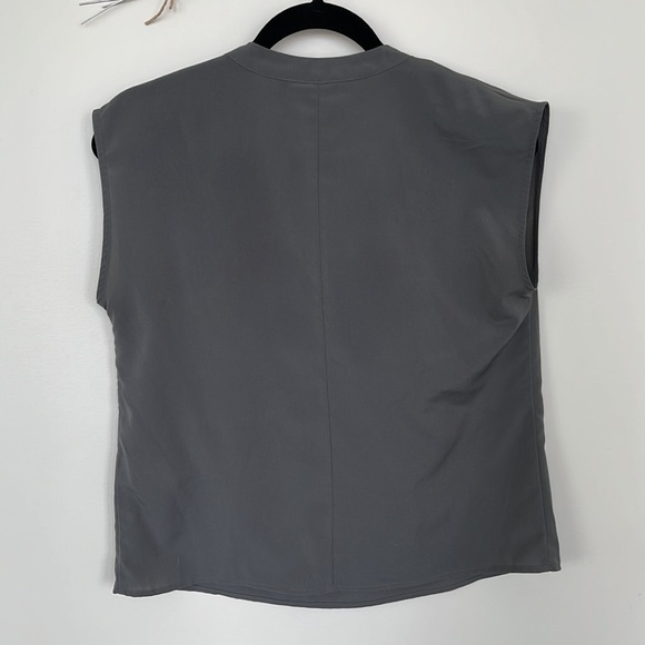 Metallic grey blouse - business wear - Picture 2 of 3